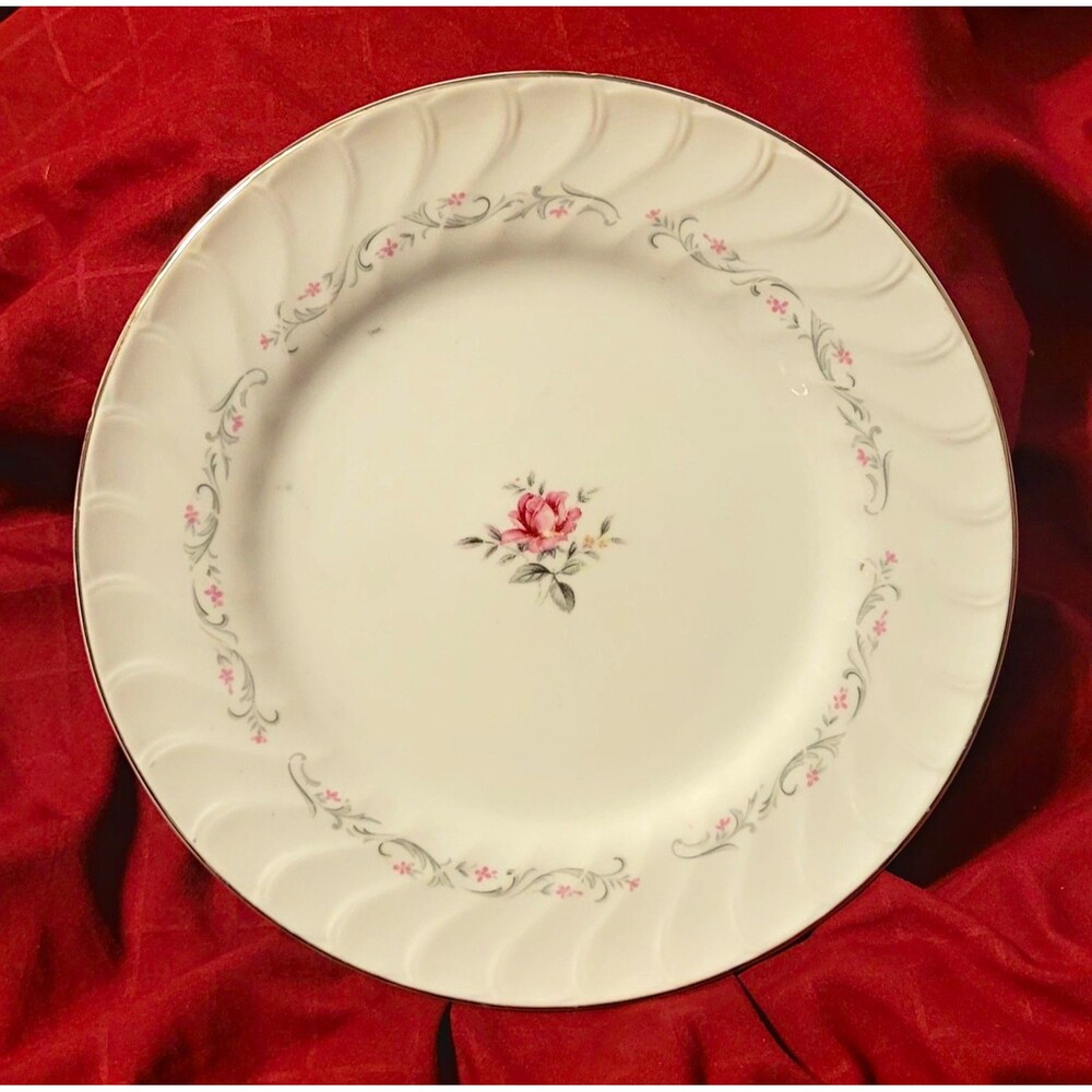 Fine China Japan Royal Swirl Floral Porcelain Dinner Plate 10.25" Lot of 9